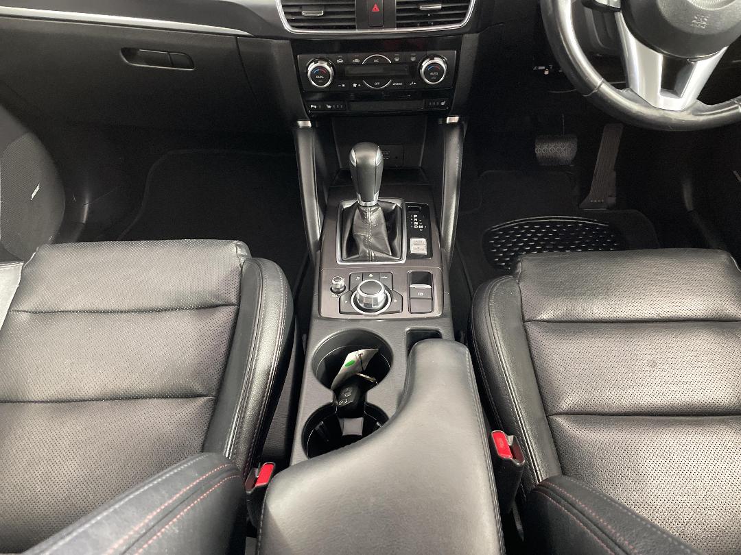 Photo '18' of Mazda CX-5