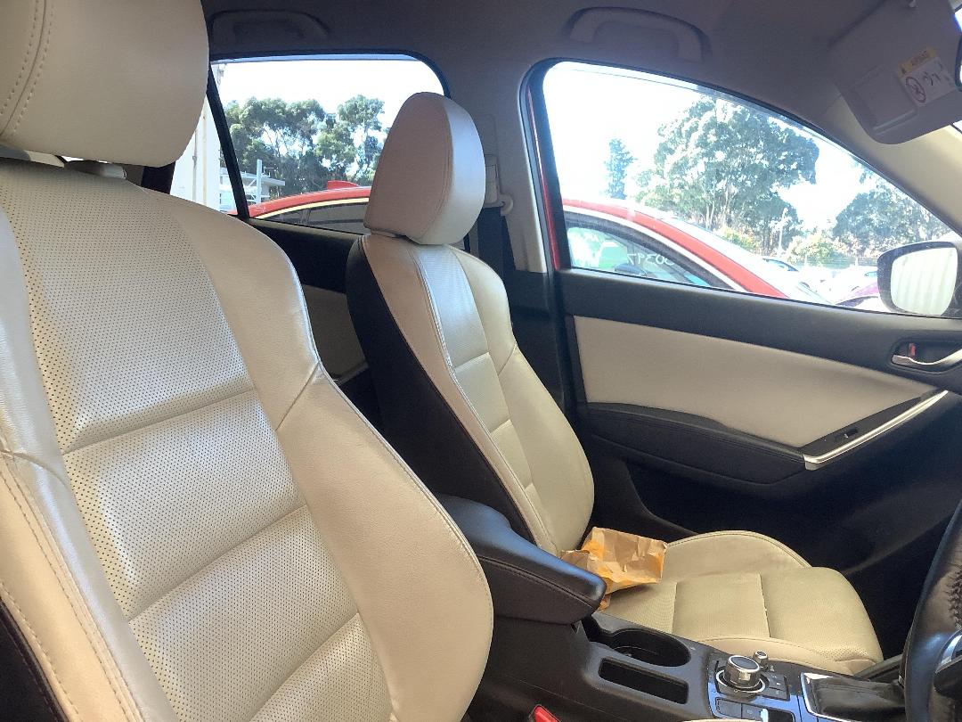 Photo '16' of Mazda CX-5