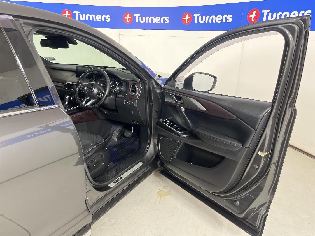 Photo '15' of Mazda CX-9 Photo '15' of Mazda CX-9