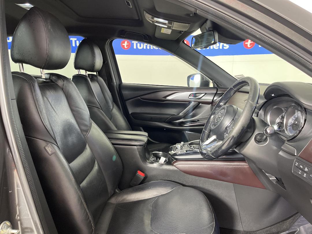 Photo '16' of Mazda CX-9 Photo '16' of Mazda CX-9