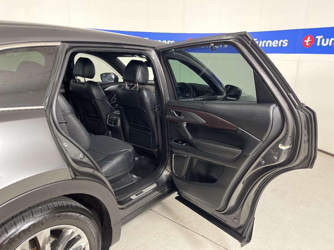 Photo '19' of Mazda CX-9 Photo '19' of Mazda CX-9