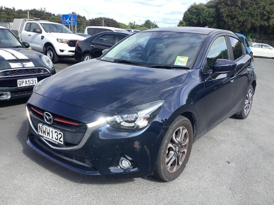 Photo '3' of Mazda Demio