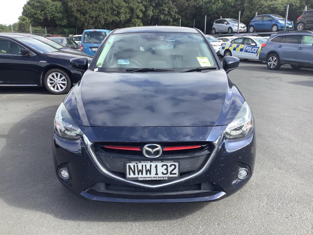 Photo '2' of Mazda Demio