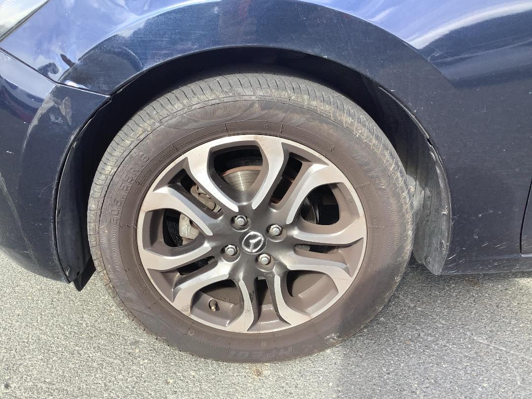 Photo '4' of Mazda Demio