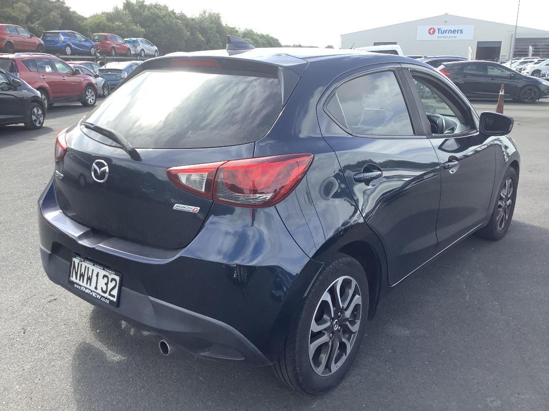 Photo '8' of Mazda Demio