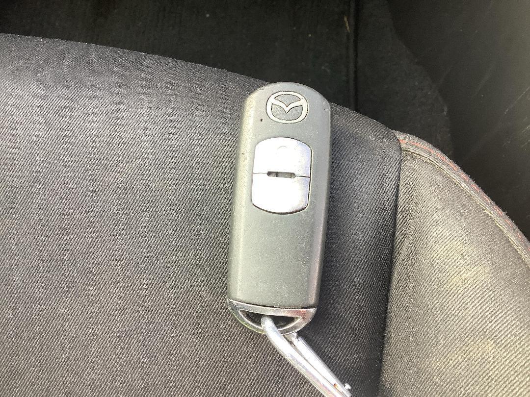 Photo '14' of Mazda Demio