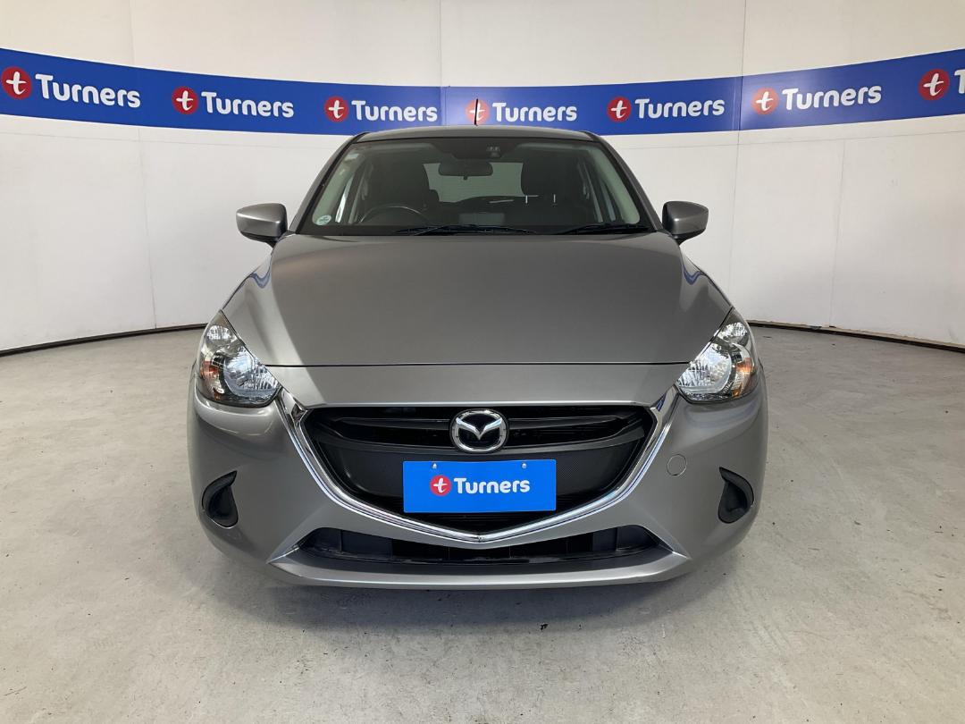 Photo '2' of Mazda Demio