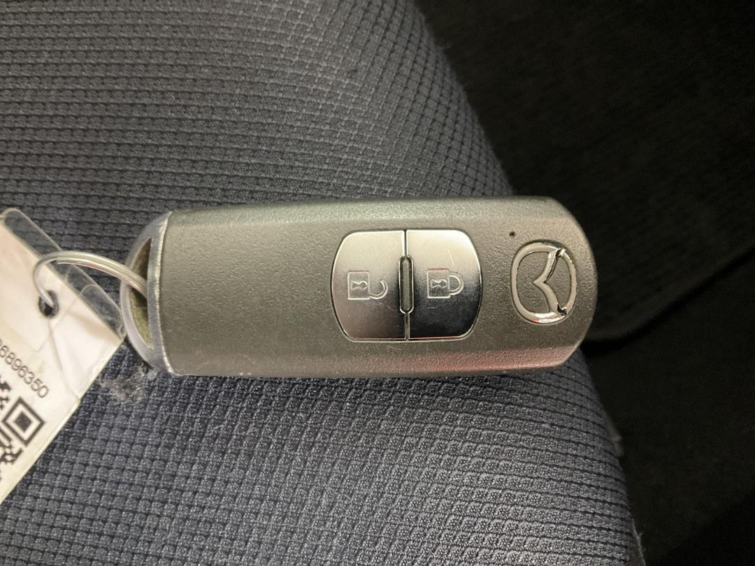 Photo '22' of Mazda Demio