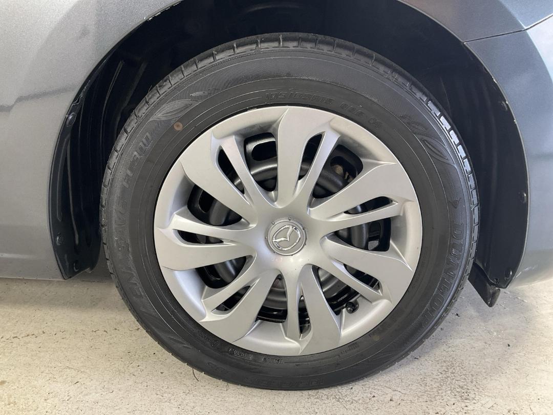 Photo '9' of Mazda Demio Photo '9' of Mazda Demio