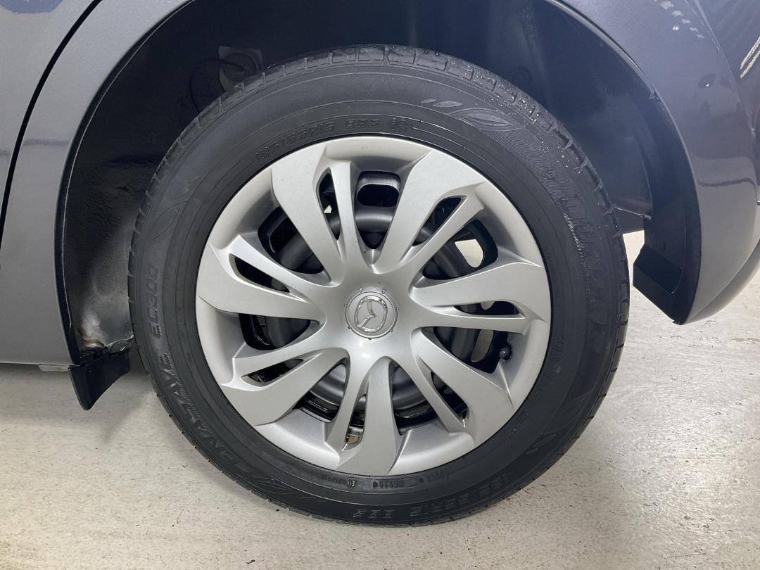 Photo '11' of Mazda Demio Photo '11' of Mazda Demio