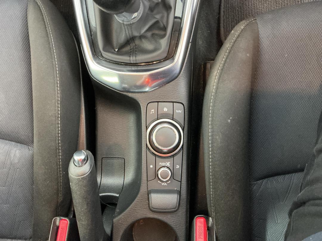 Photo '23' of Mazda Demio Photo '23' of Mazda Demio