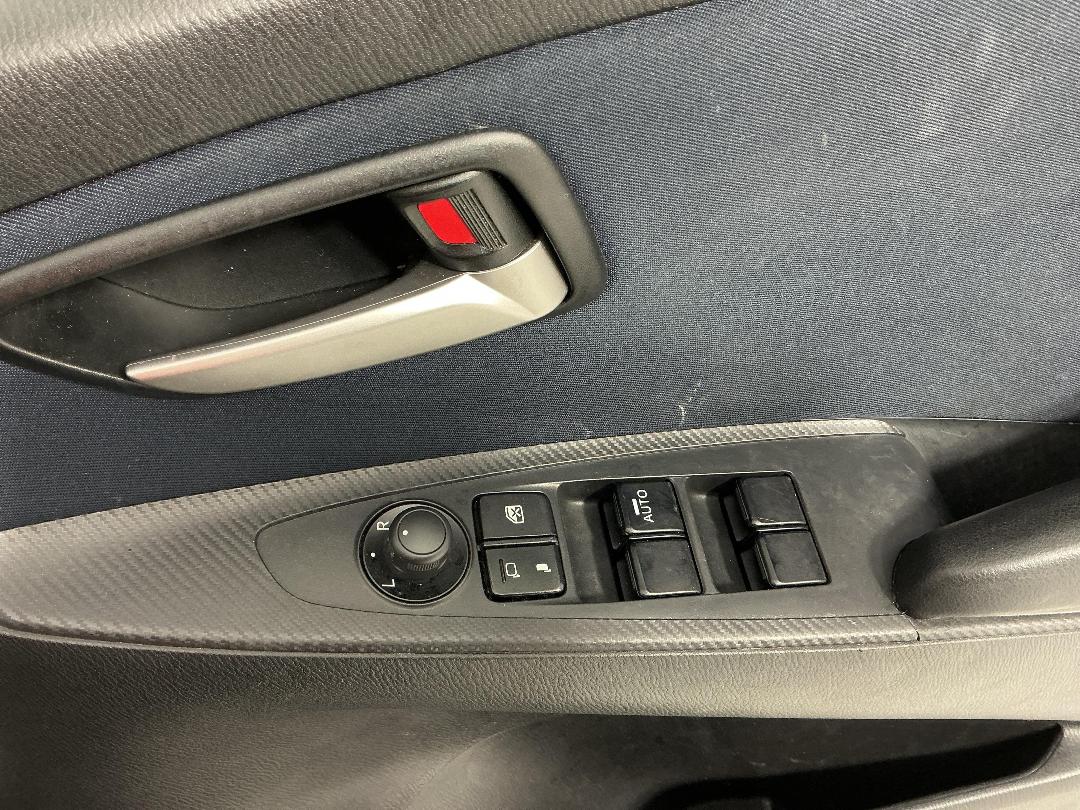 Photo '26' of Mazda Demio Photo '26' of Mazda Demio