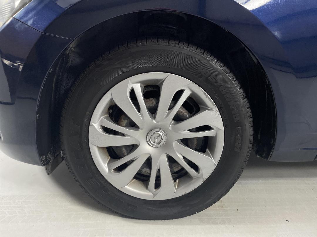 Photo '10' of Mazda Demio