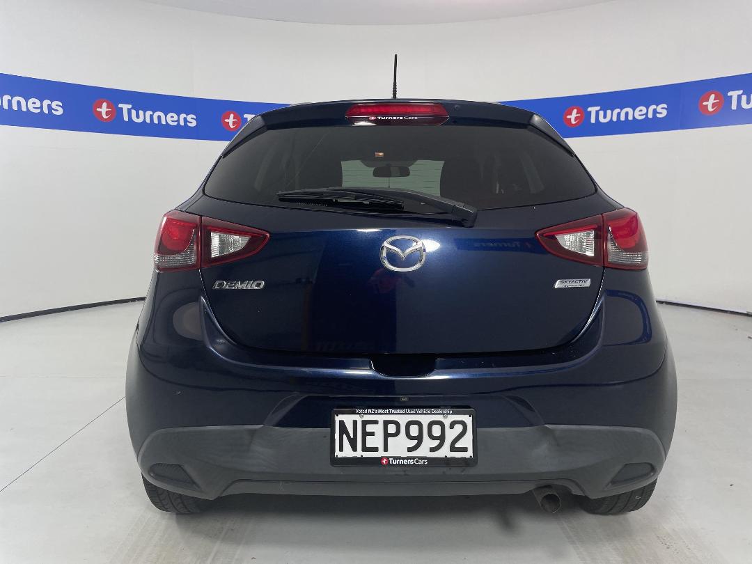 Photo '6' of Mazda Demio