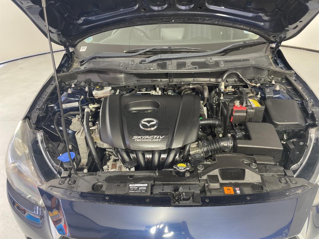 Photo '13' of Mazda Demio