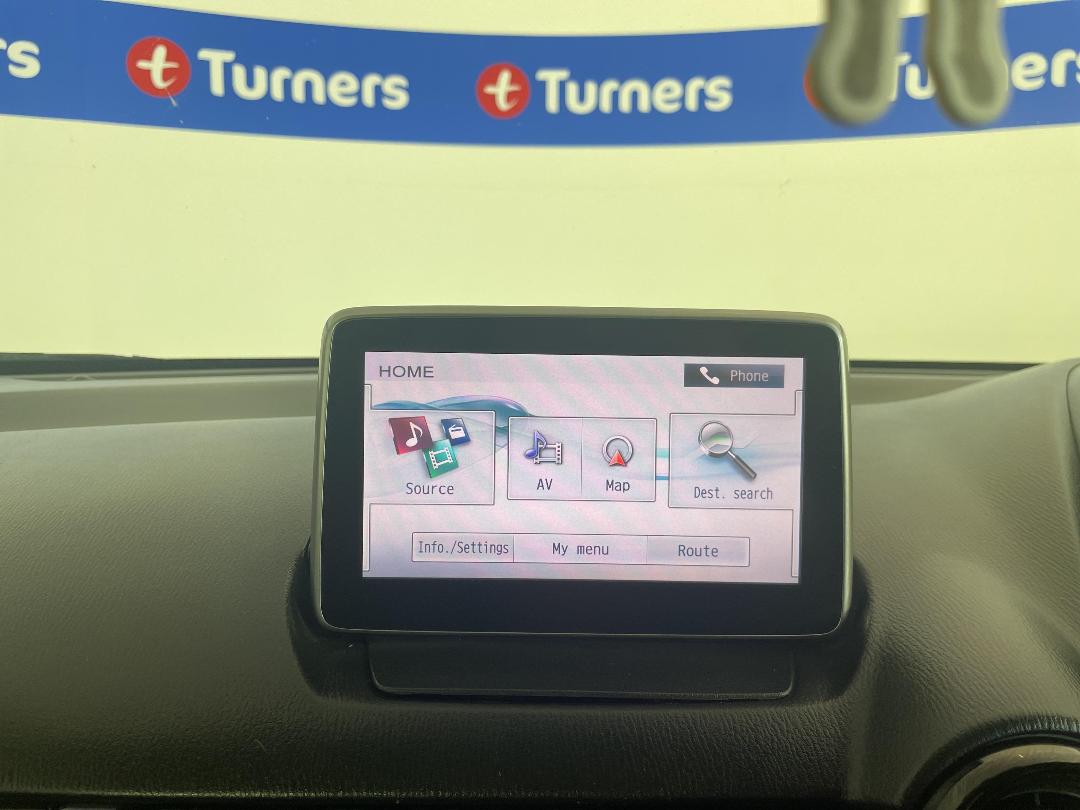 Photo '23' of Mazda Demio