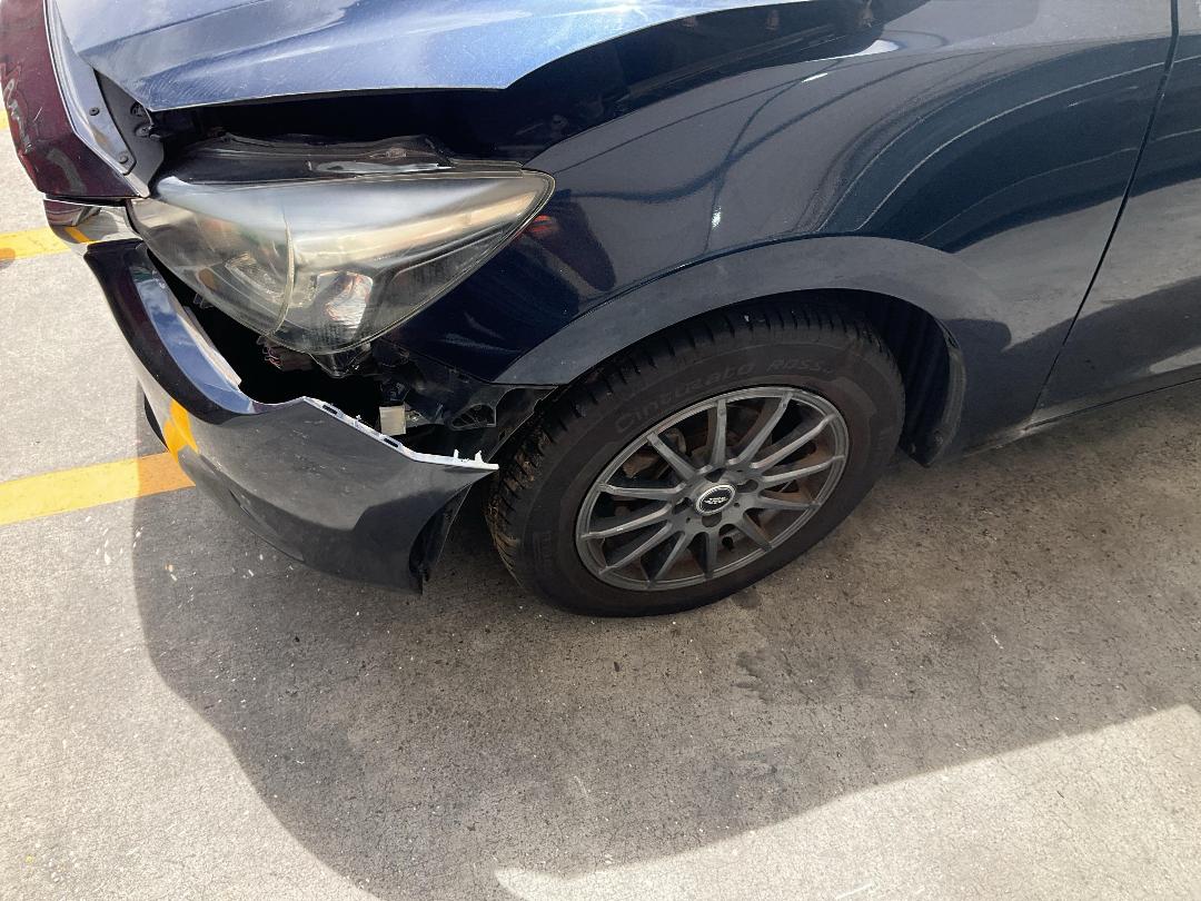 Photo '6' of Mazda Demio