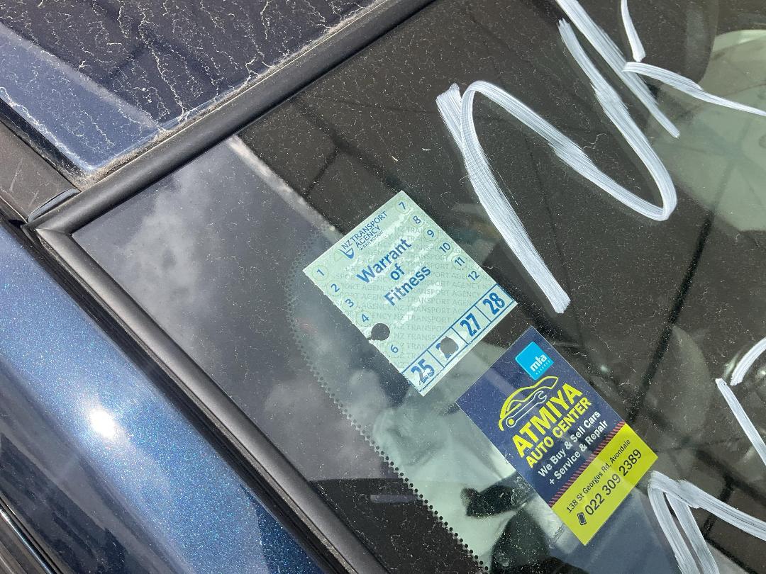 Photo '22' of Mazda Demio