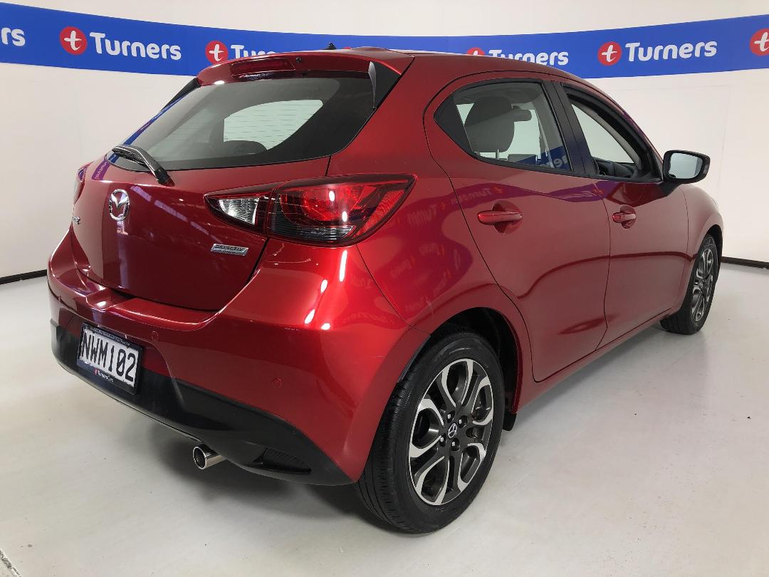 Photo '7' of Mazda Mazda2 Photo '7' of Mazda Mazda2