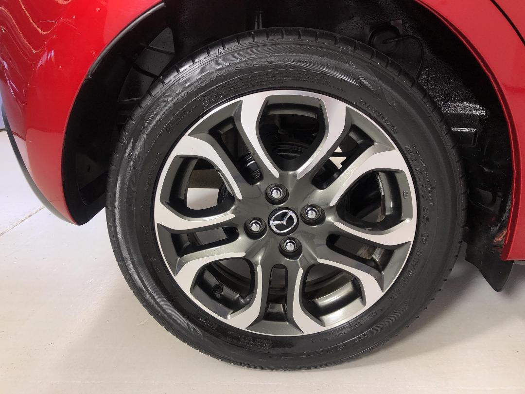 Photo '12' of Mazda Mazda2 Photo '12' of Mazda Mazda2