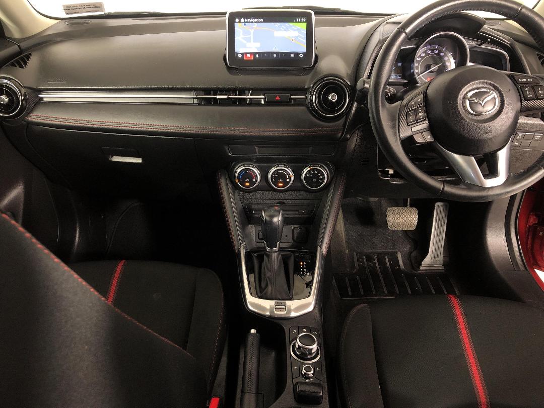 Photo '17' of Mazda Mazda2 Photo '17' of Mazda Mazda2