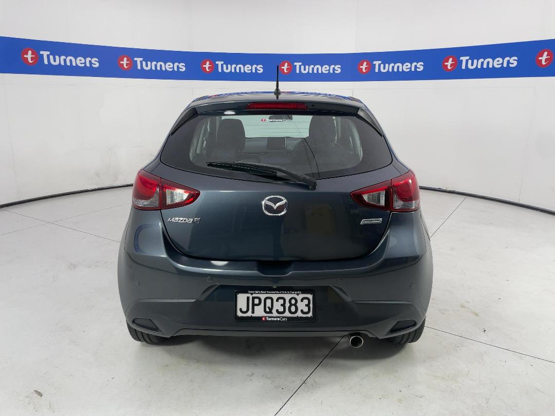 Photo '6' of Mazda Mazda2 Photo '6' of Mazda Mazda2