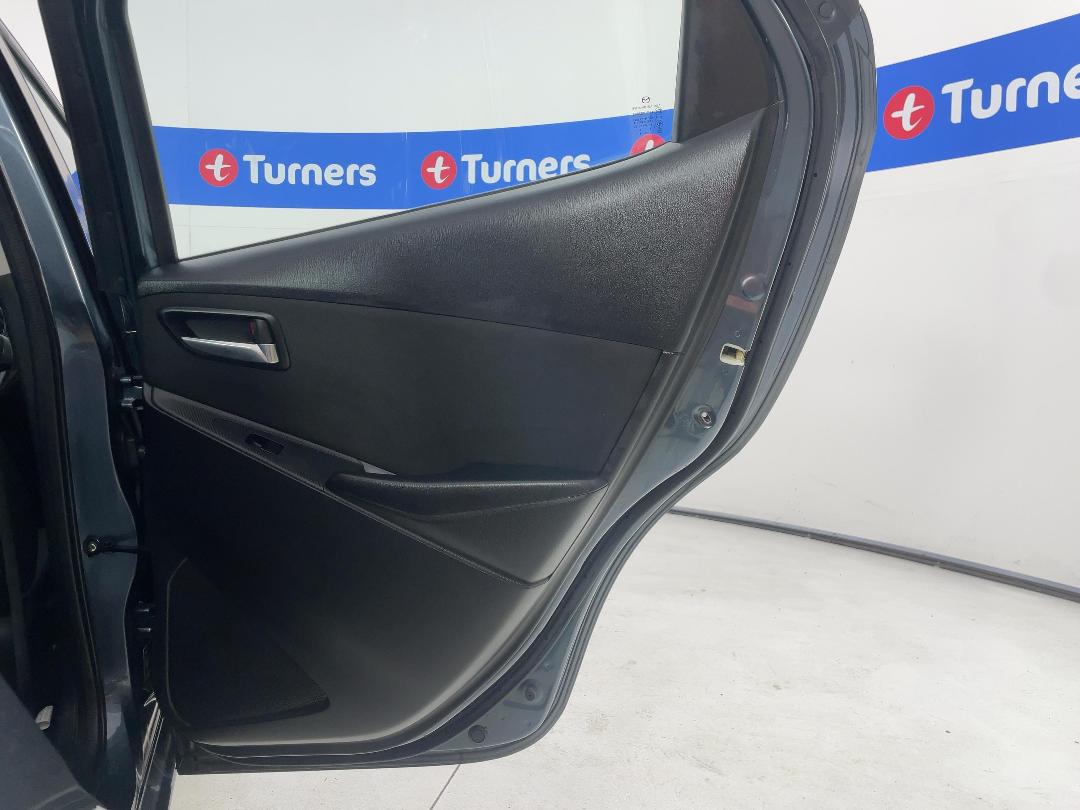 Photo '19' of Mazda Mazda2 Photo '19' of Mazda Mazda2