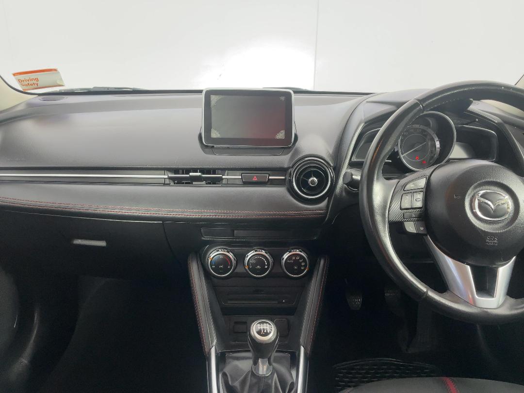 Photo '17' of Mazda Mazda2 Photo '17' of Mazda Mazda2