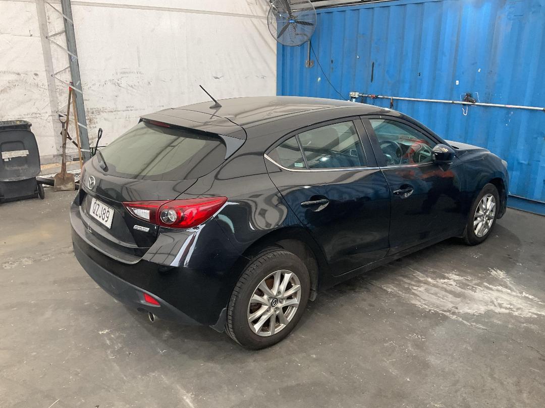 Photo '13' of Mazda Mazda3 GLX