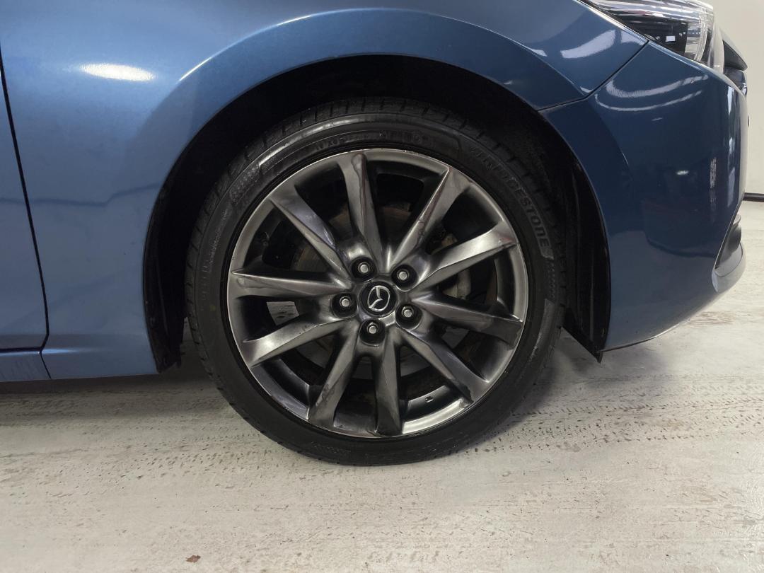 Photo '9' of Mazda Mazda3 Photo '9' of Mazda Mazda3