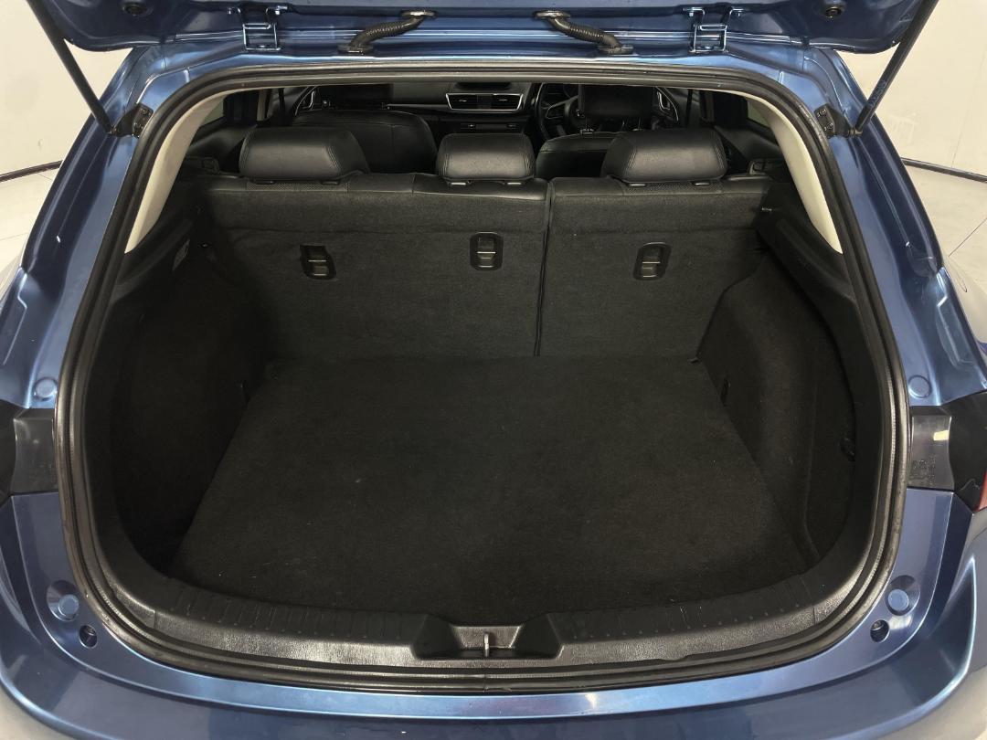 Photo '14' of Mazda Mazda3 Photo '14' of Mazda Mazda3