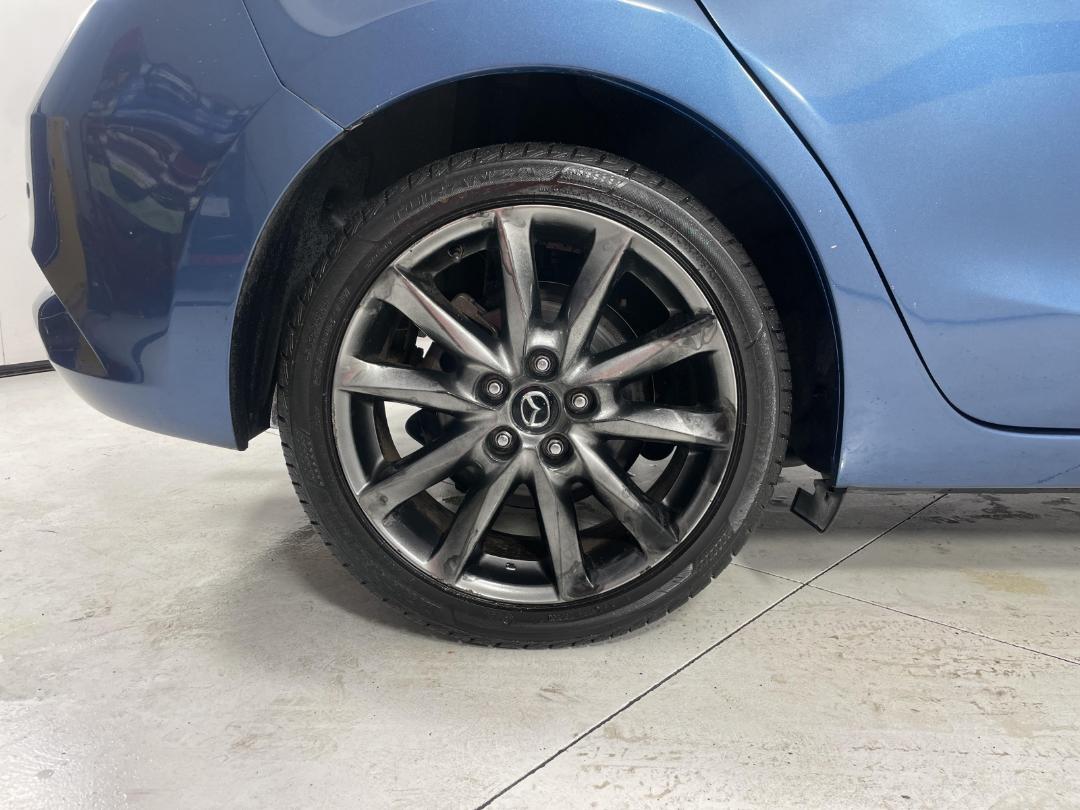 Photo '12' of Mazda Mazda3 Photo '12' of Mazda Mazda3