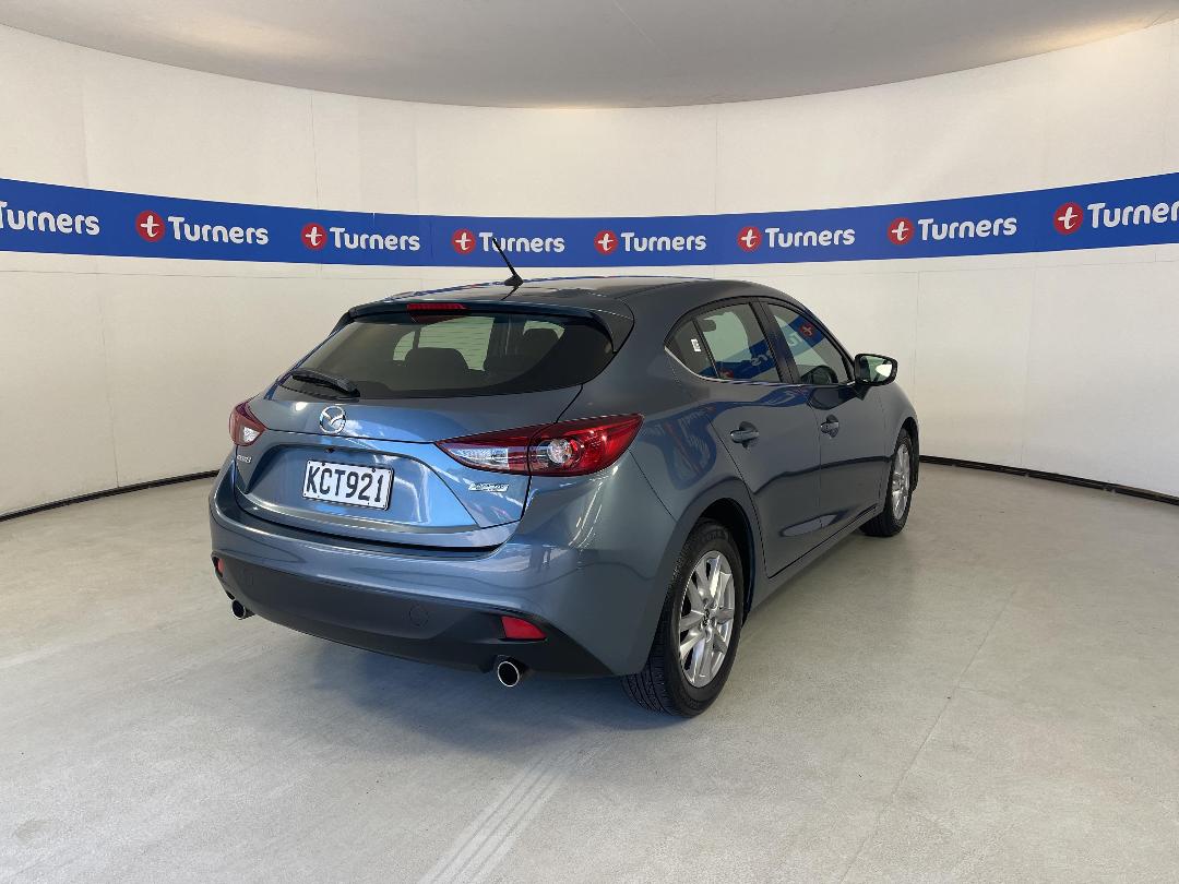 Photo '7' of Mazda Mazda3 Photo '7' of Mazda Mazda3