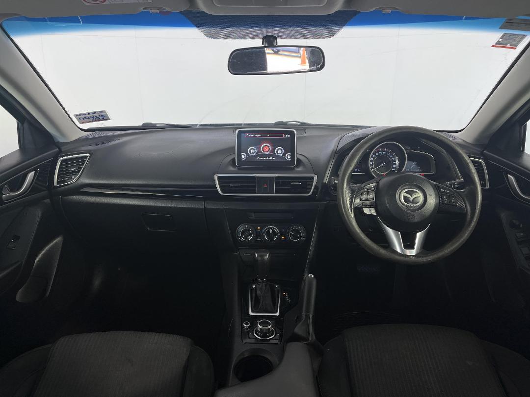 Photo '17' of Mazda Mazda3 Photo '17' of Mazda Mazda3