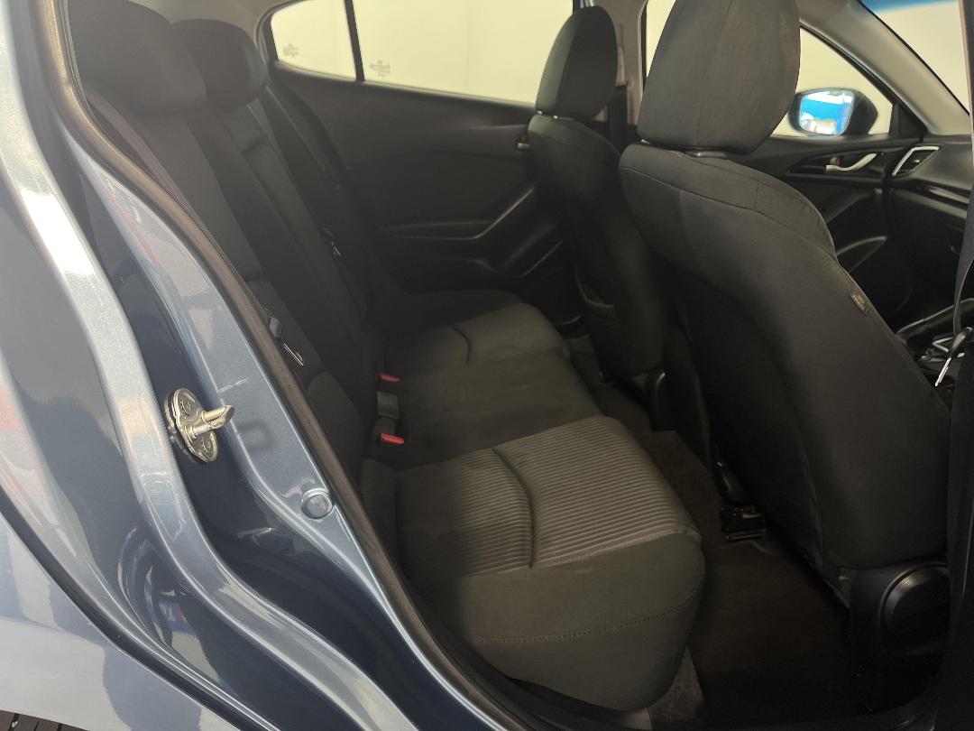 Photo '20' of Mazda Mazda3 Photo '20' of Mazda Mazda3