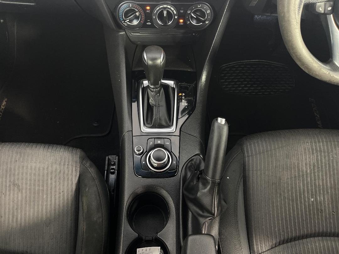 Photo '18' of Mazda Mazda3 Photo '18' of Mazda Mazda3