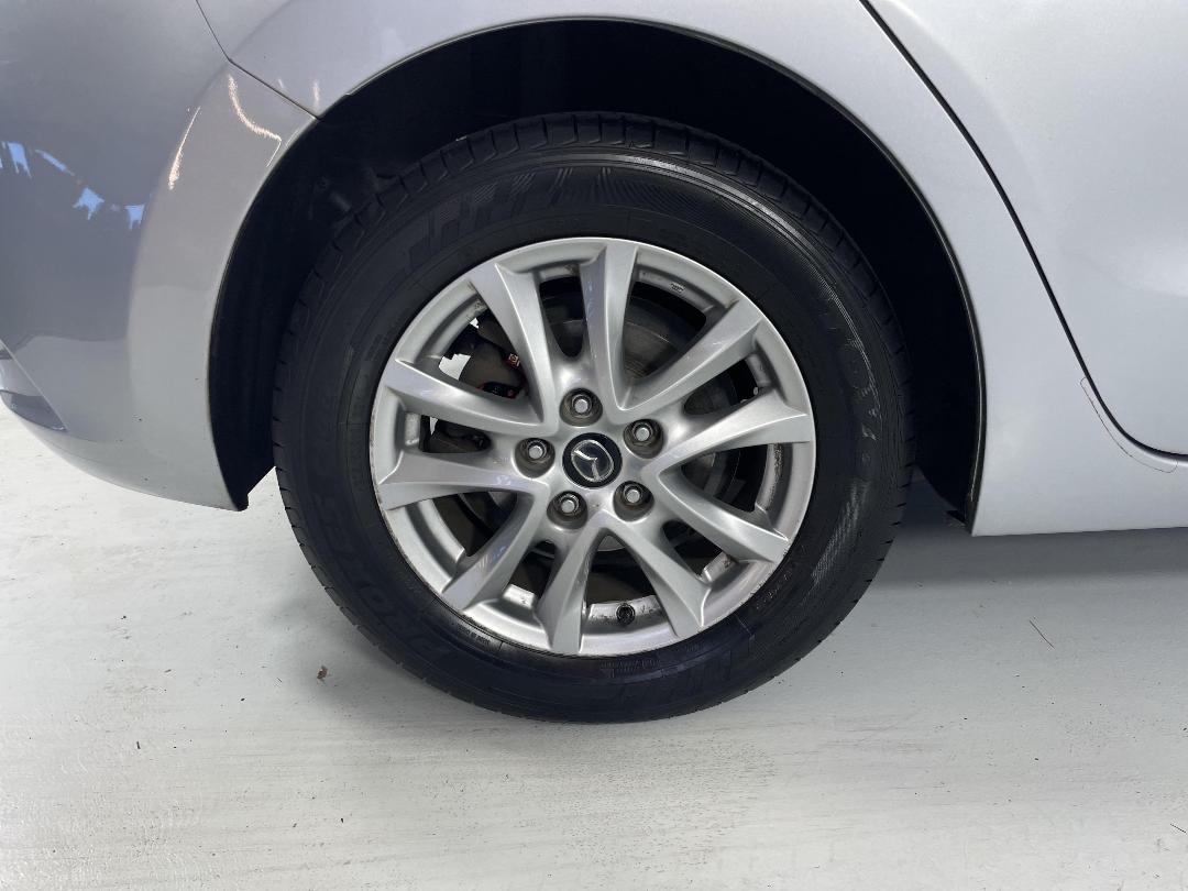 Photo '12' of Mazda Mazda3 Photo '12' of Mazda Mazda3