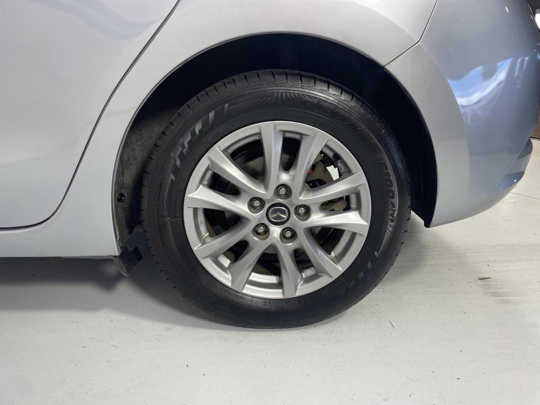 Photo '11' of Mazda Mazda3 Photo '11' of Mazda Mazda3