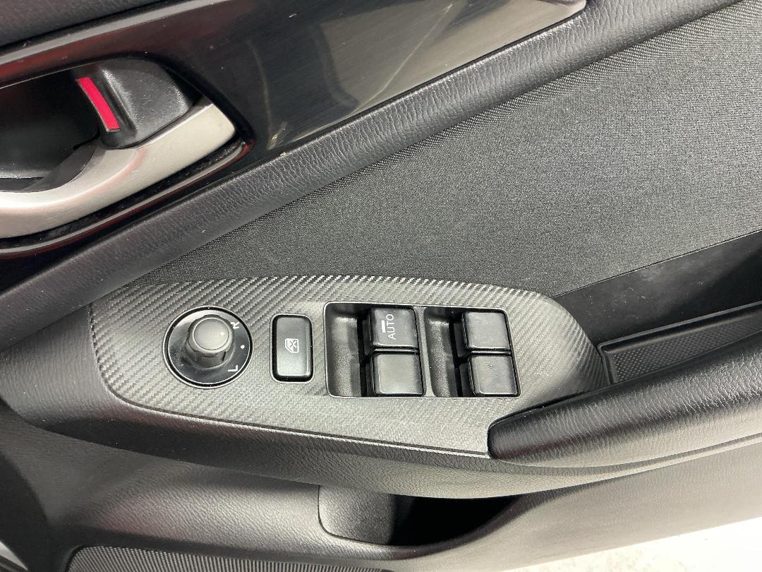 Photo '26' of Mazda Mazda3 Photo '26' of Mazda Mazda3