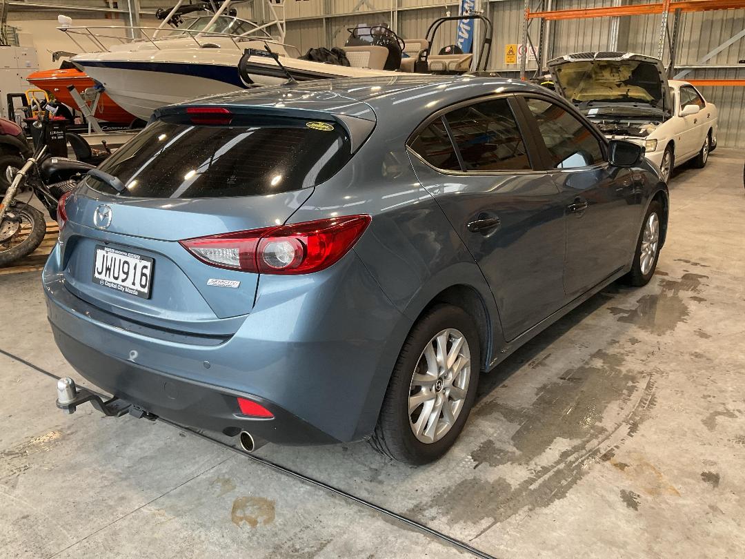 Photo '4' of Mazda Mazda3 GLX Photo '4' of Mazda Mazda3 GLX