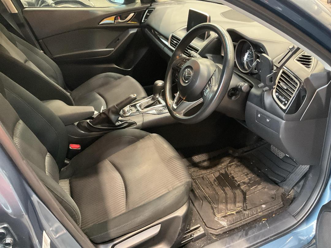 Photo '12' of Mazda Mazda3 GLX Photo '12' of Mazda Mazda3 GLX