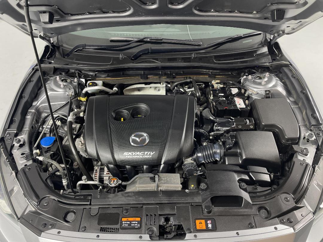 Photo '13' of Mazda Mazda3