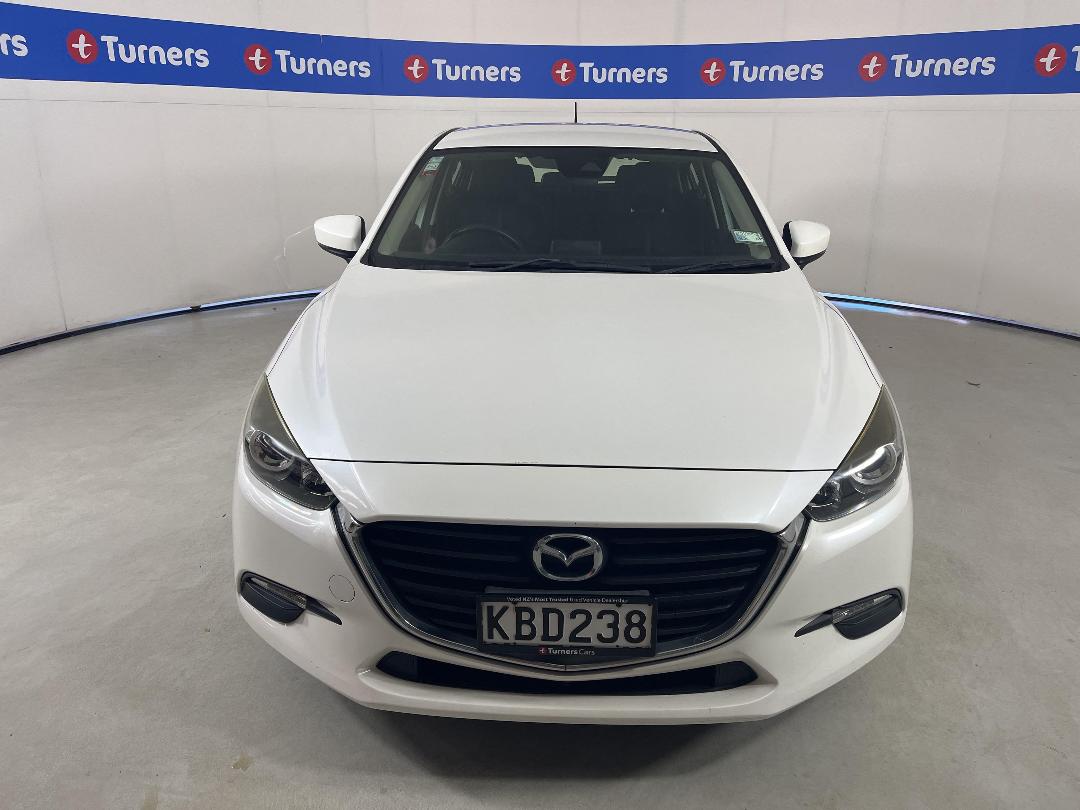 Photo '2' of Mazda Mazda3