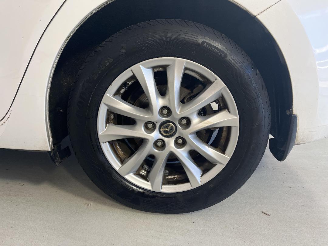 Photo '11' of Mazda Mazda3