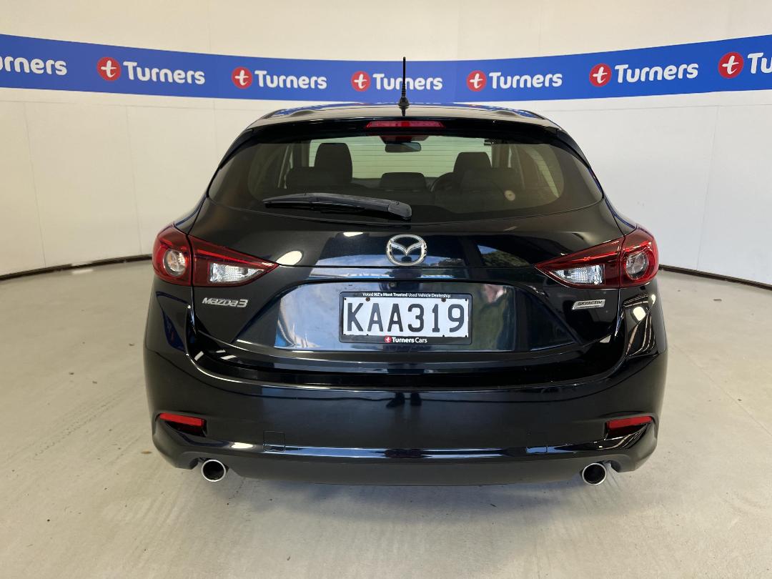 Photo '6' of Mazda Mazda3