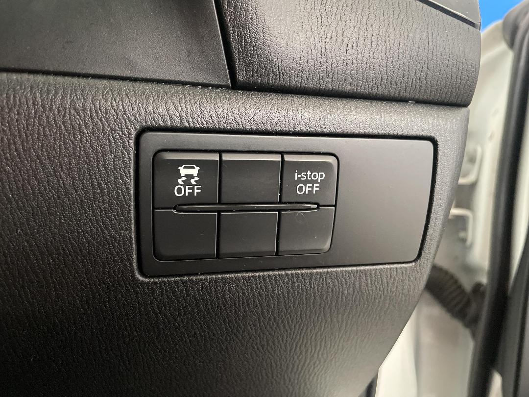 Photo '25' of Mazda Mazda3 Photo '25' of Mazda Mazda3