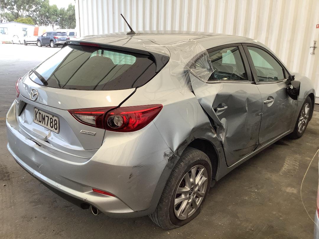 Photo '4' of Mazda Mazda3 GLX