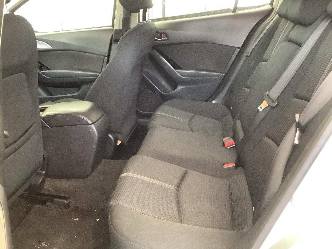 Photo '9' of Mazda Mazda3 GLX