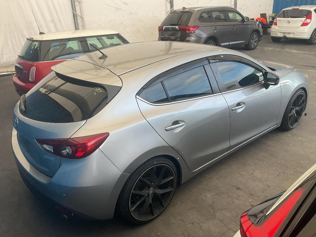 Photo '13' of Mazda Mazda3 GLX