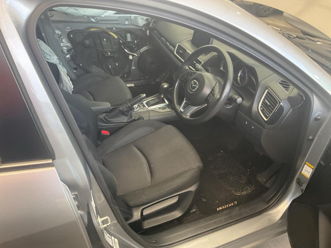 Photo '22' of Mazda Mazda3 GLX